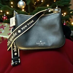 ✨ NWT Kate Spade Black Pebbled Leather Crossbody w/ Logo Strap 🎄 Holiday Chic ✨